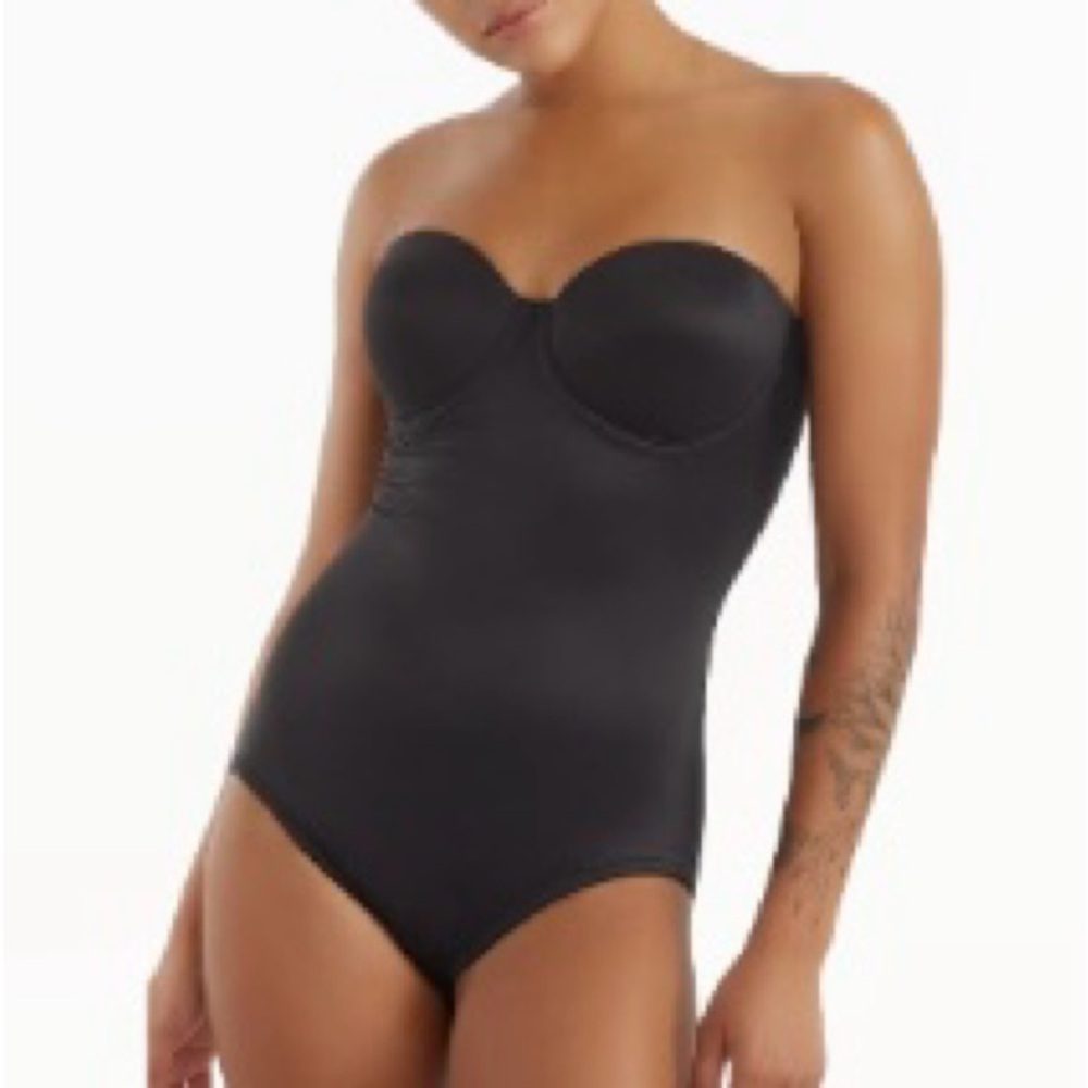 NWT Flexees by Maidenform Black Extra Firm Support Built in bra strapless SZ36C